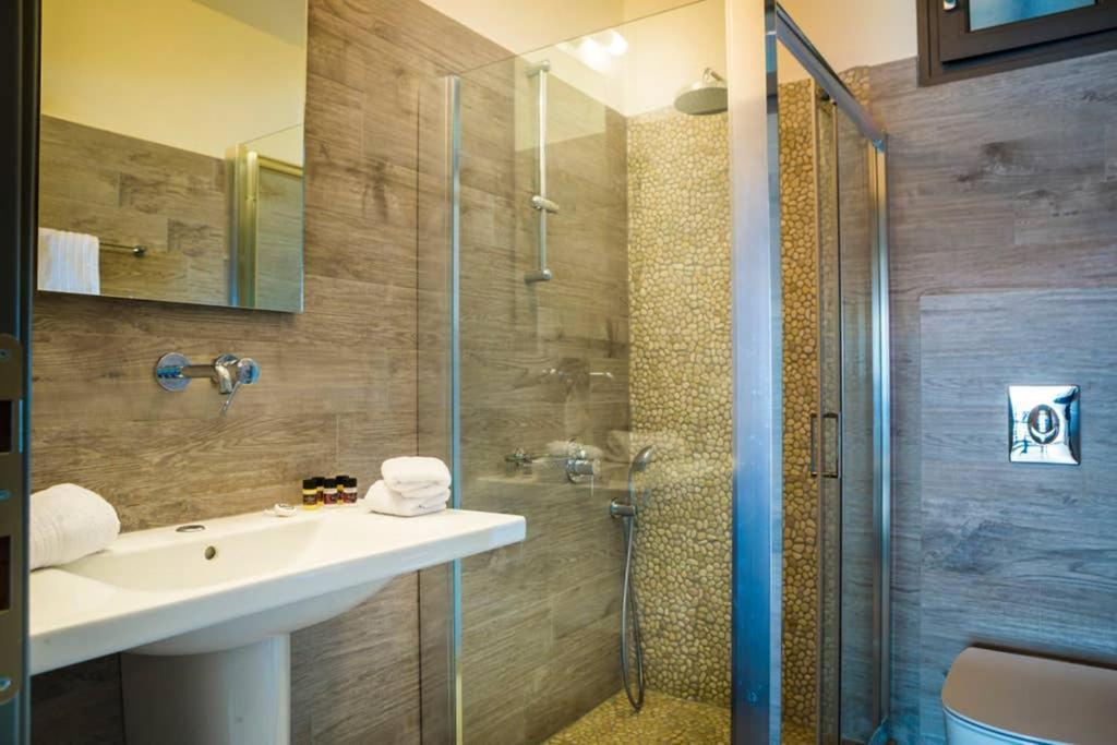 New Villa Blue With Private Pool At Trapezaki Livathos  Exterior foto